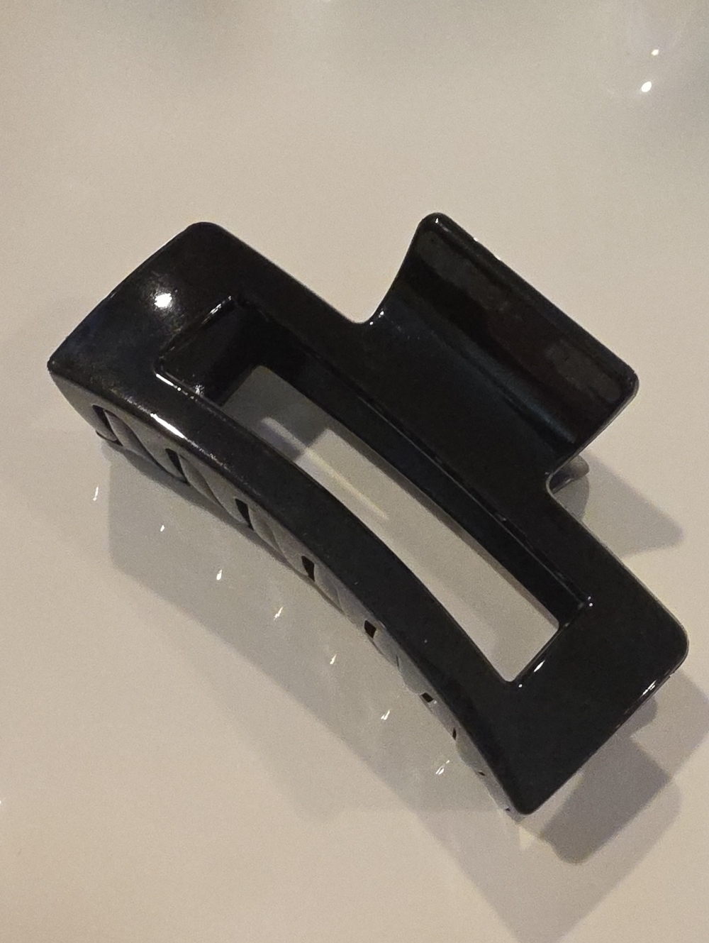 New! Blsck Geometric Hair Claw Clip